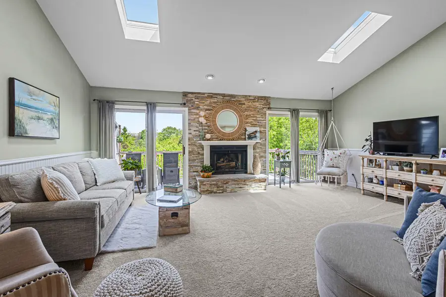 355 Havenwood Dr, Lake Geneva, WI 53147 - #2