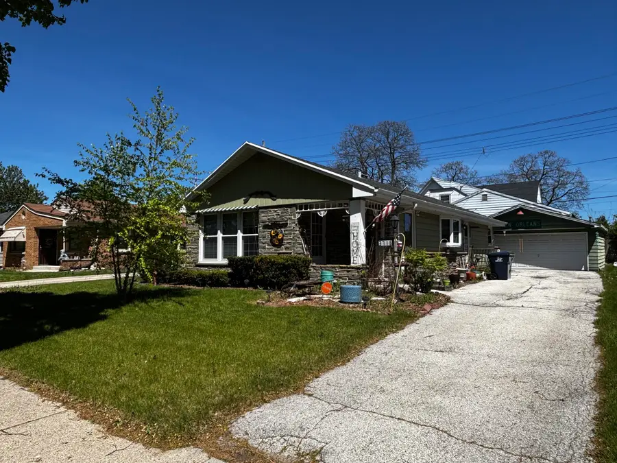 3716 N 77th St, Milwaukee, WI 53222 - #2