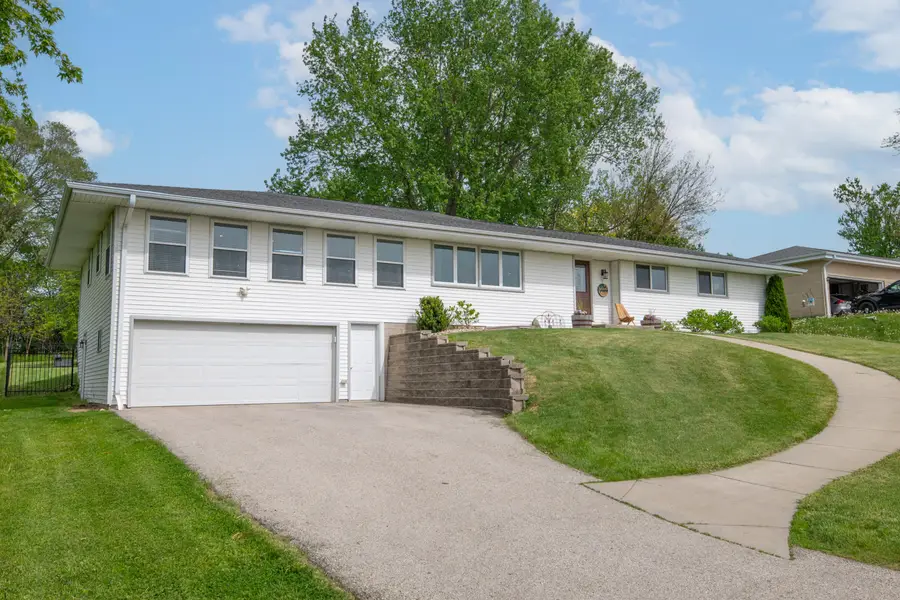 W220N9740 Amy Belle Rd, Colgate, WI 53017 - #3