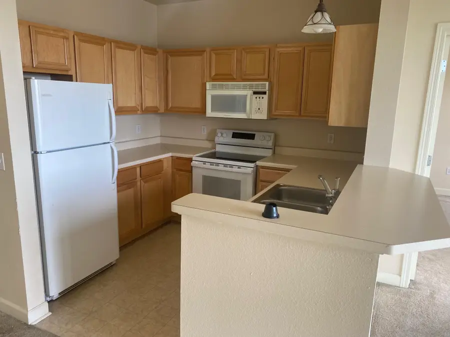 4110 S Lake Dr, Saint Francis, WI 53235 - #2