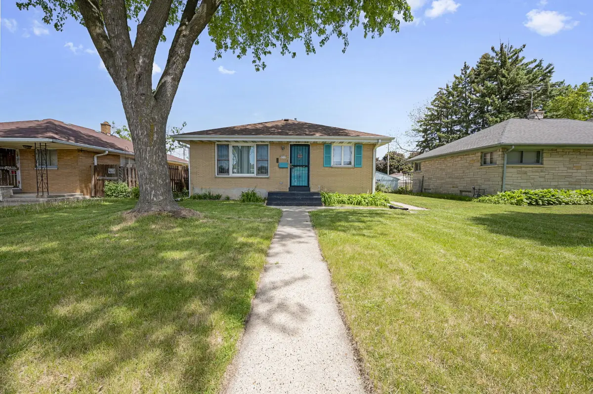 4846 N 76th St, Milwaukee, WI 53218 - #1