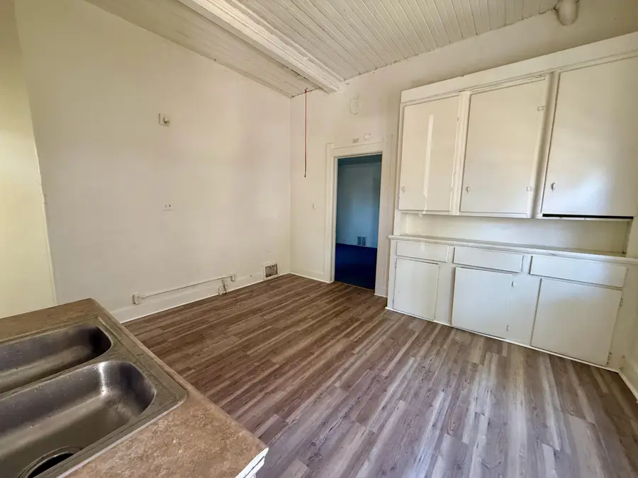 2429 W Mitchell St, Milwaukee, WI 53204 - #3