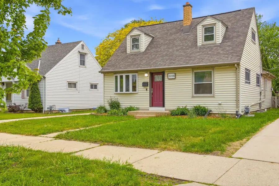 3205 S 72nd St, Milwaukee, WI 53219 - #3