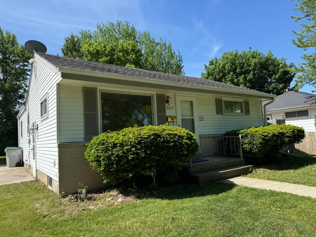 8835 W Bender Ave, Milwaukee, WI 53225 - #1