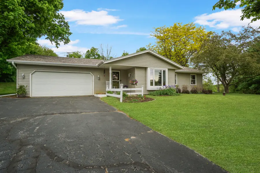 S56W23550 Maplewood Ter, Waukesha, WI 53189 - #2