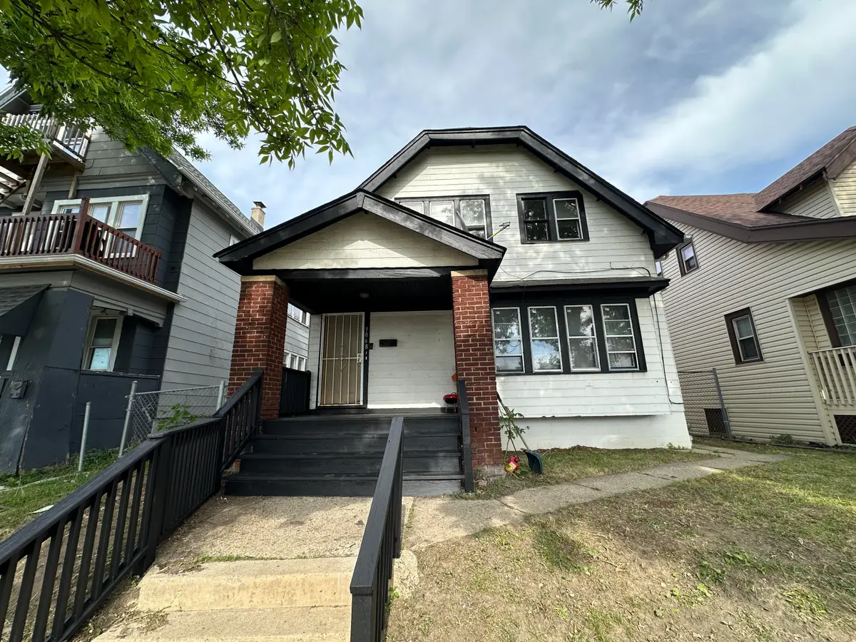 3068 N 34th St, Milwaukee, WI 53210 - #1