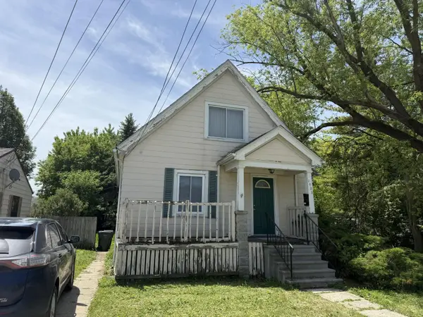 1925 Saint Francis Ave, Saint Francis, WI 53235