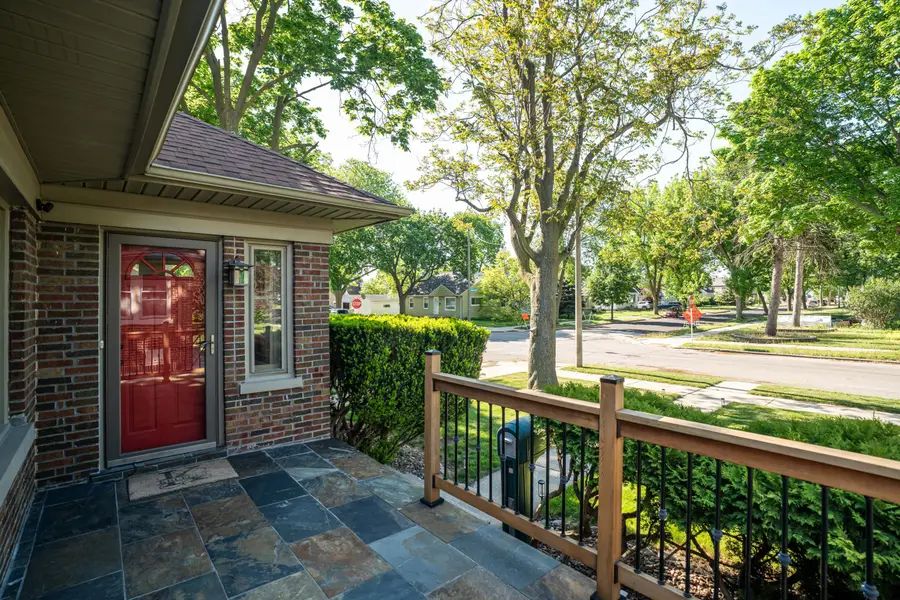 7900 W Townsend St, Milwaukee, WI 53222 - #2