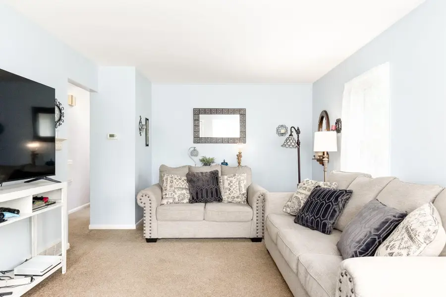 632 Park Ave, South Milwaukee, WI 53172 - #2