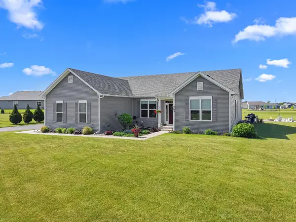 463 Chasefield Dr, Williams Bay, WI 53191