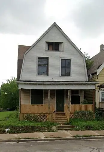 1940 N 27th St, Milwaukee, WI 53208