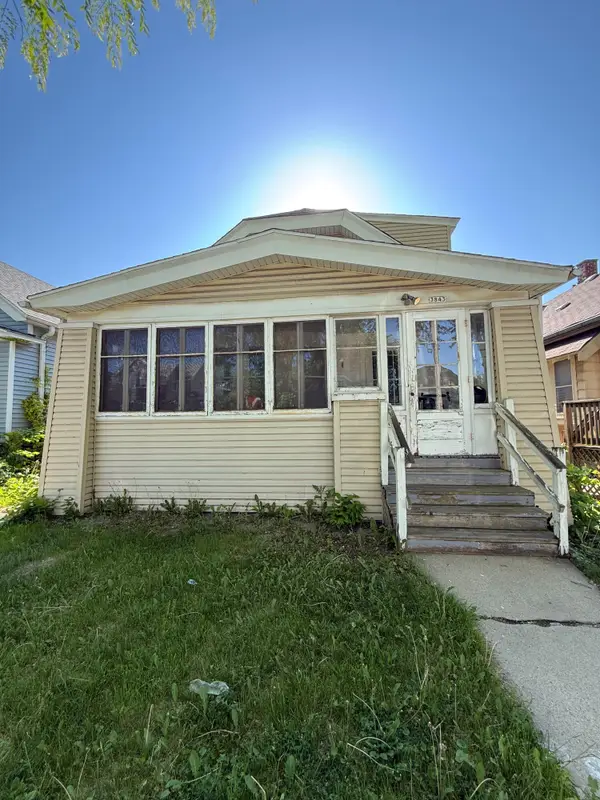 3843 N 28th St, Milwaukee, WI 53216