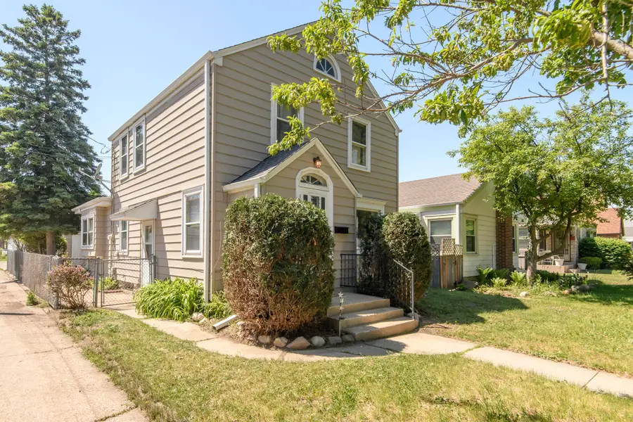 3619 S Logan Ave, Milwaukee, WI 53207 - #2