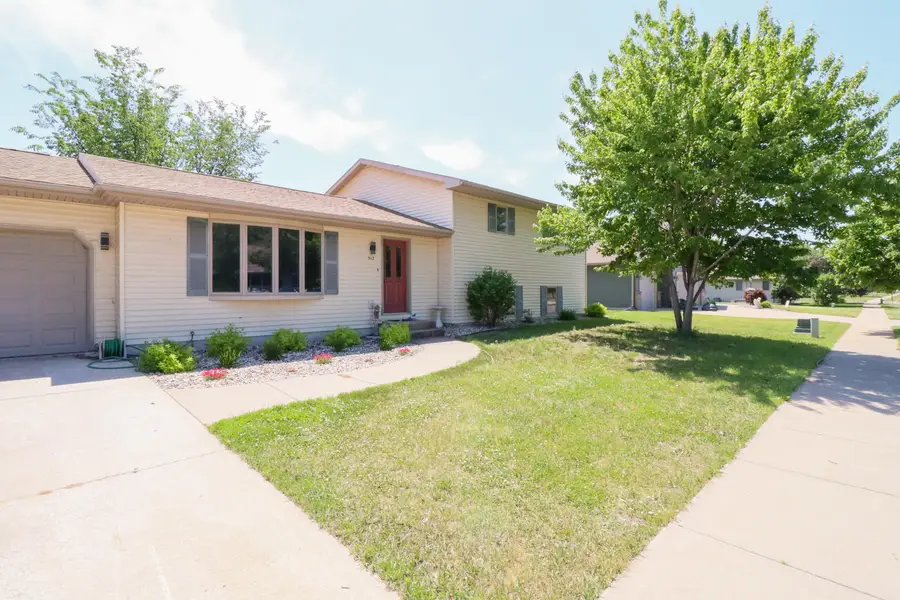 912 Packer Dr, Holmen, WI 54636 - #2