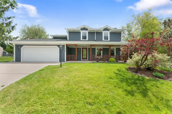 3106 Rolling Ridge Dr, Waukesha, WI 53188