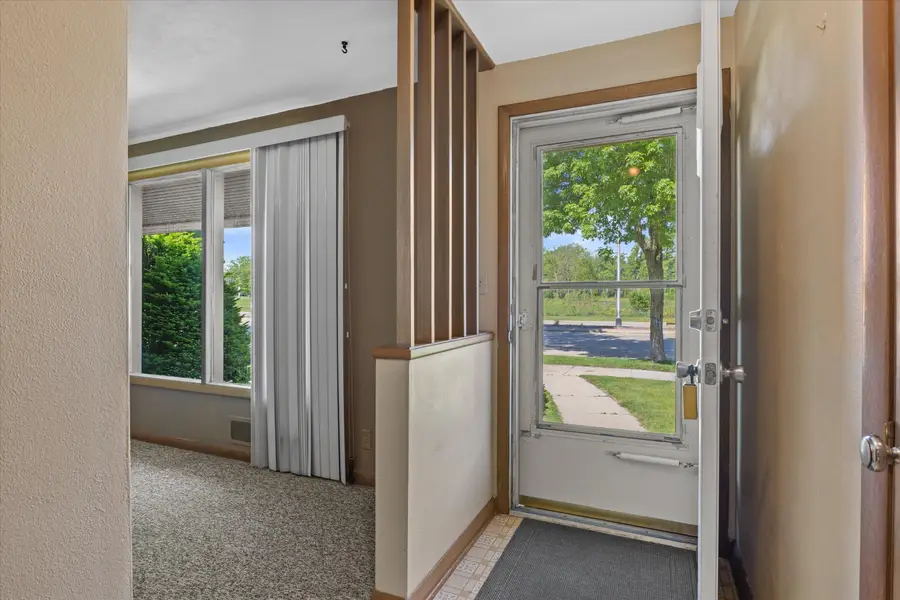 2833 Ohio St, Racine, WI 53405 - #2