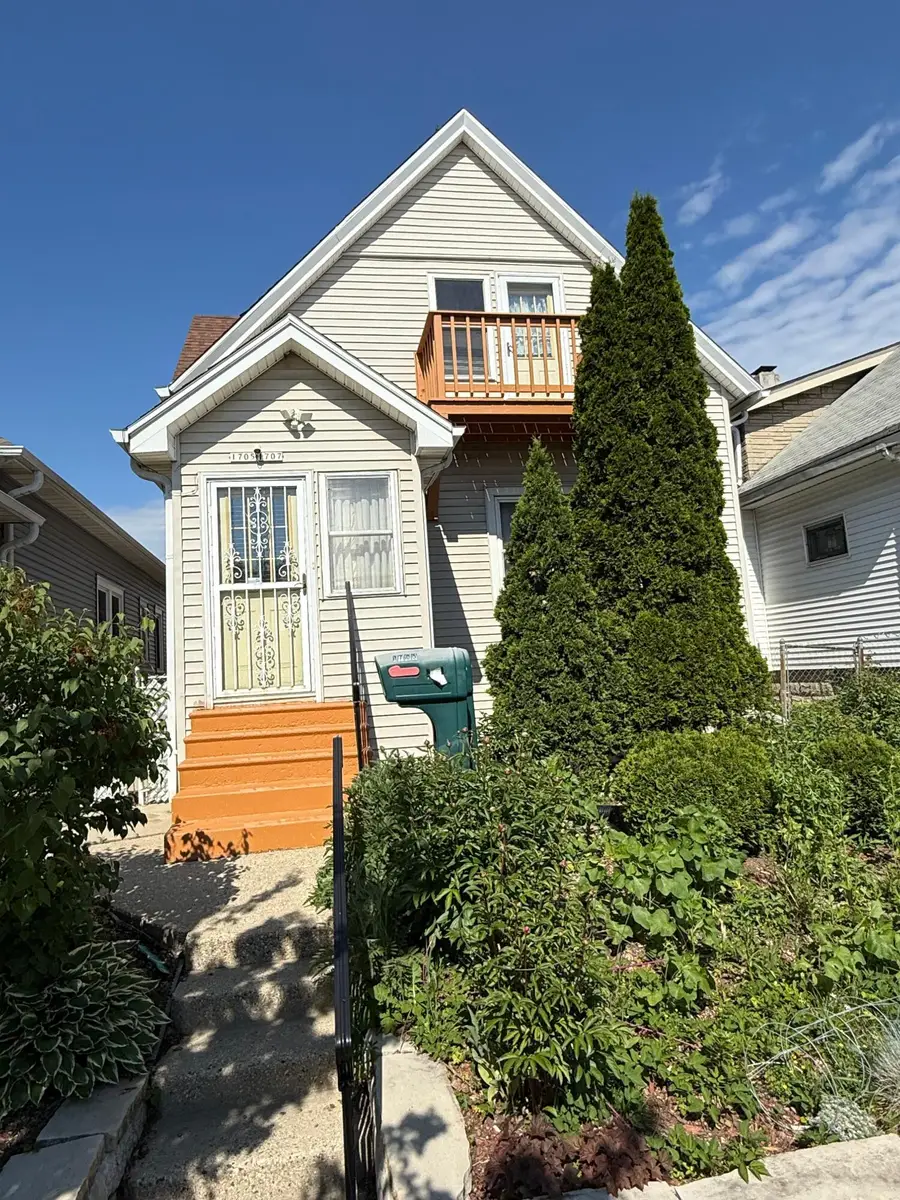 1705 S 71st St, West Allis, WI 53214 - #2