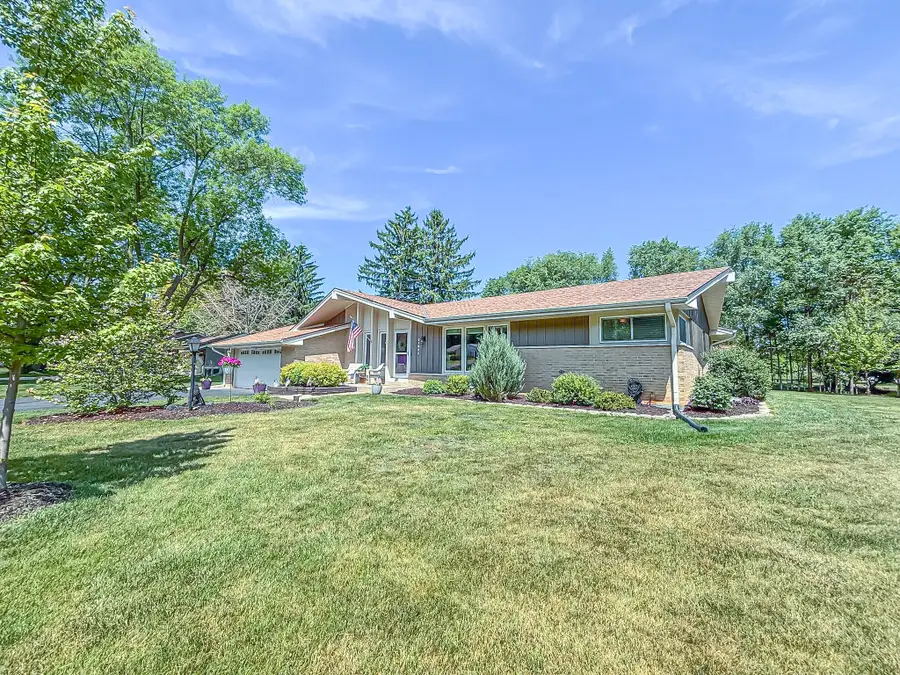 21660 Mayrose Blvd, Brookfield, WI 53045 - #3