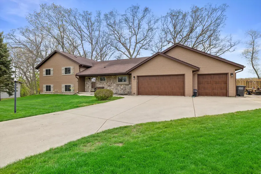 27421 Le Mays Ct, Wind Lake, WI 53185 - #2