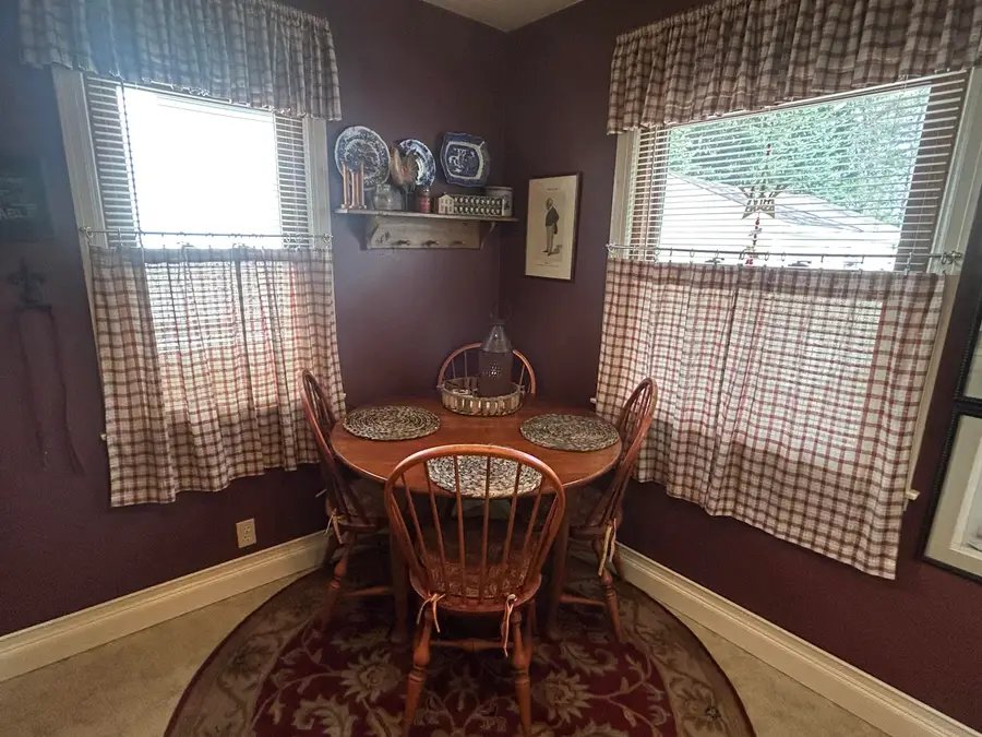 1125 Lindbergh Ave, Waukesha, WI 53188 - #3