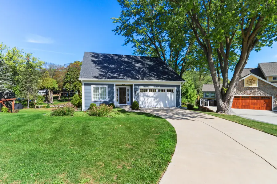 W5225 Sterlingworth Ct, Lauderdale Lakes, WI 53121 - #3