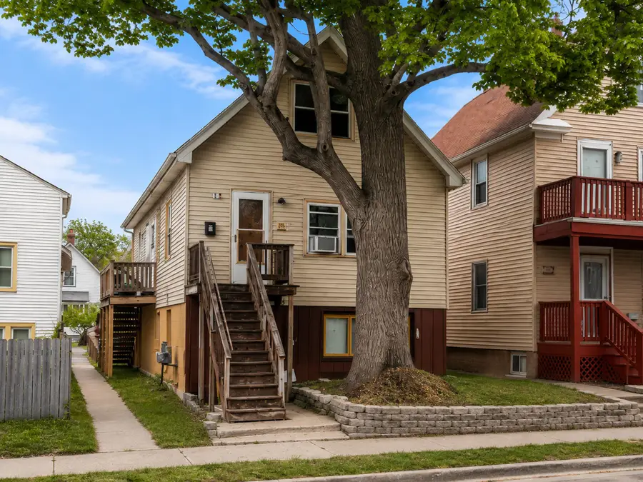 2375 S 16th St, Milwaukee, WI 53215 - #2