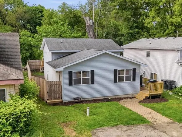 23507 127th Pl, Salem Lakes, WI 53179