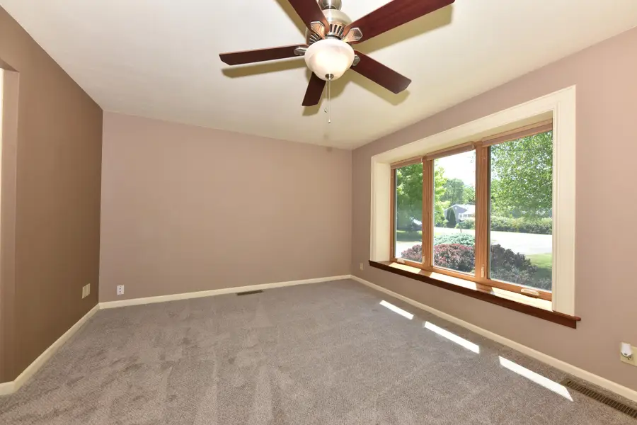 10852 S Richard Rd, Oak Creek, WI 53154 - #3