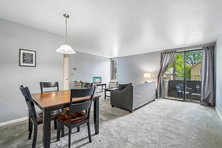 2025 E Greenwich Ave, Milwaukee, WI 53211 - #2