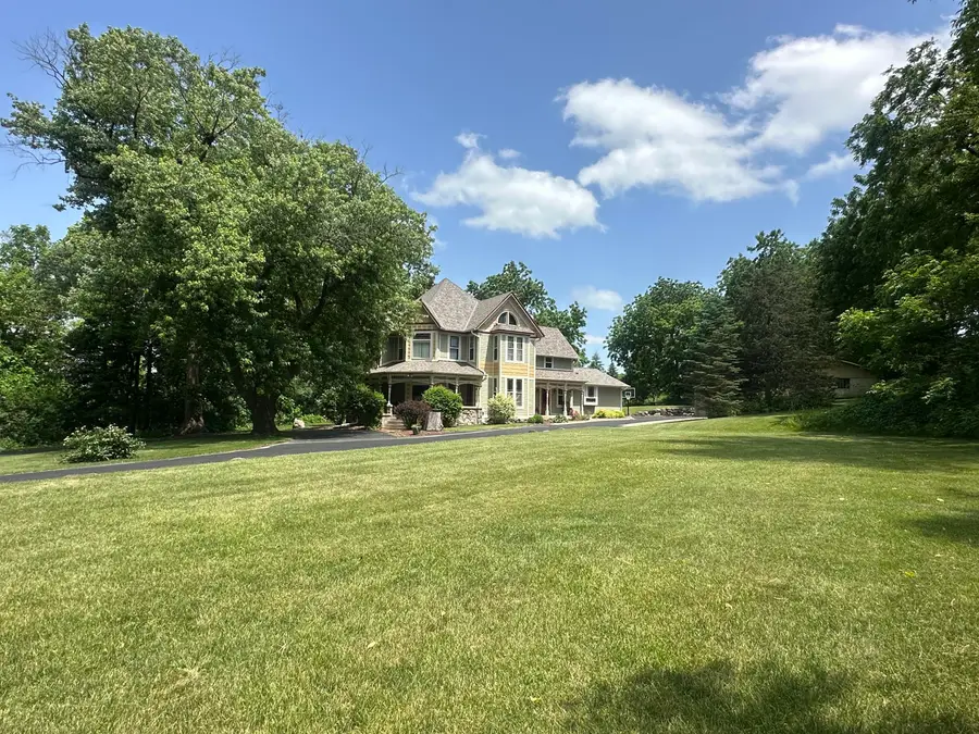 823 E Brandybrook Rd, Wales, WI 53183 - #3