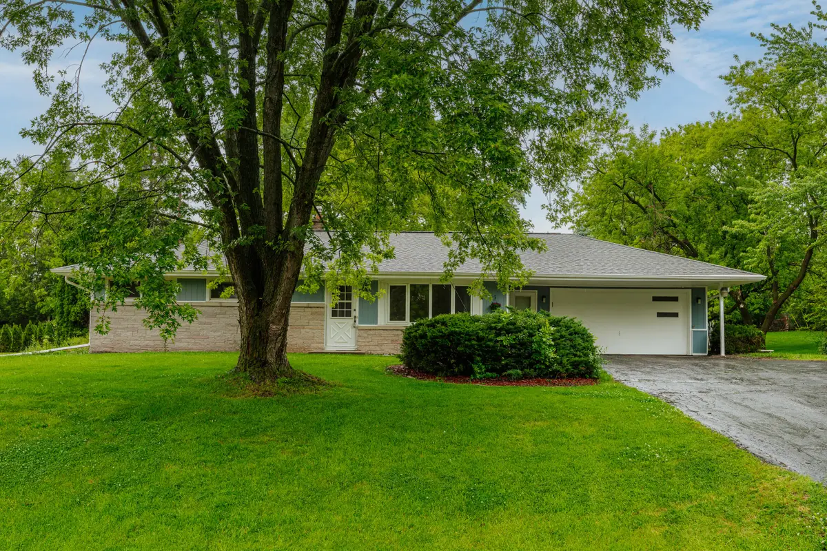 N78W16300 Carl Ross Dr, Menomonee Falls, WI 53051 - #1