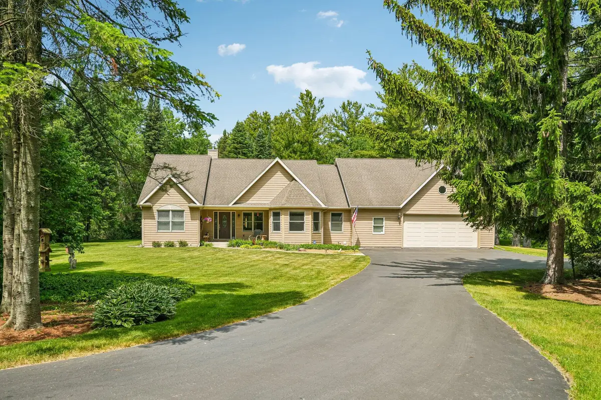 8040 W South County Line Rd, Raymond, WI 53126 - #1