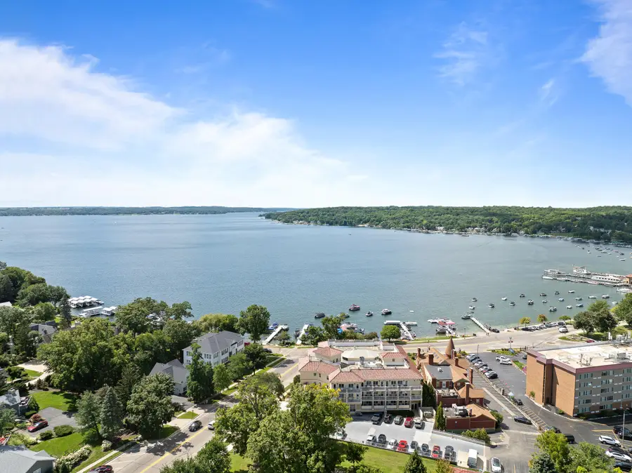335 Wrigley Dr, Lake Geneva, WI 53147 - #2