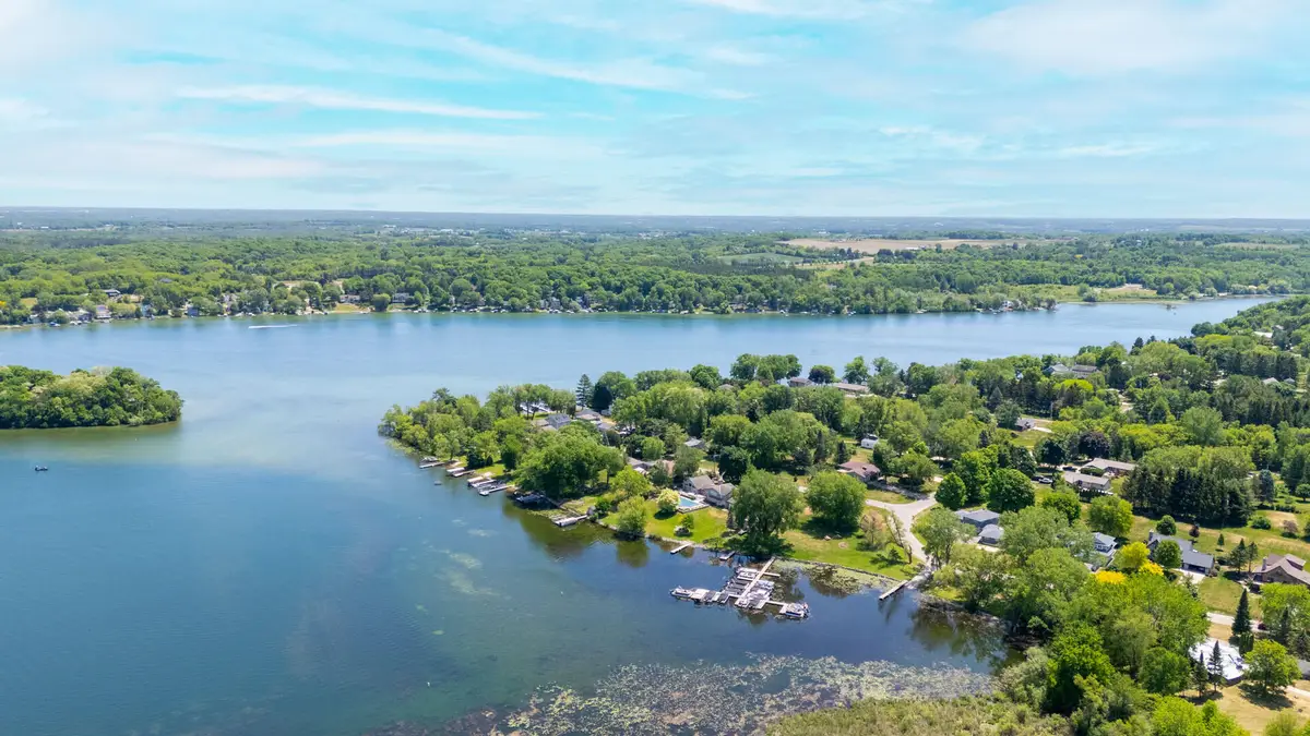 4003 Margolis Dr, West Bend, WI 53095 - #1