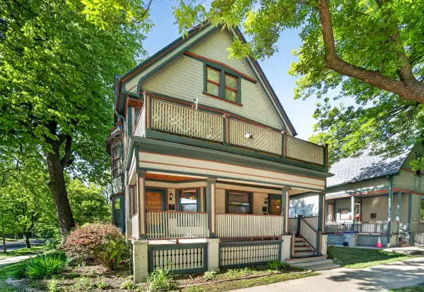 203 W Lloyd St, Milwaukee, WI 53212