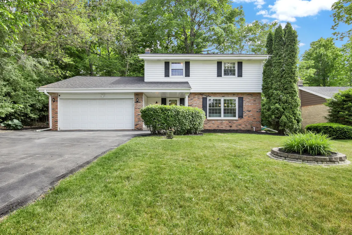 8001 W Bottsford Ave, Greenfield, WI 53220 - #1