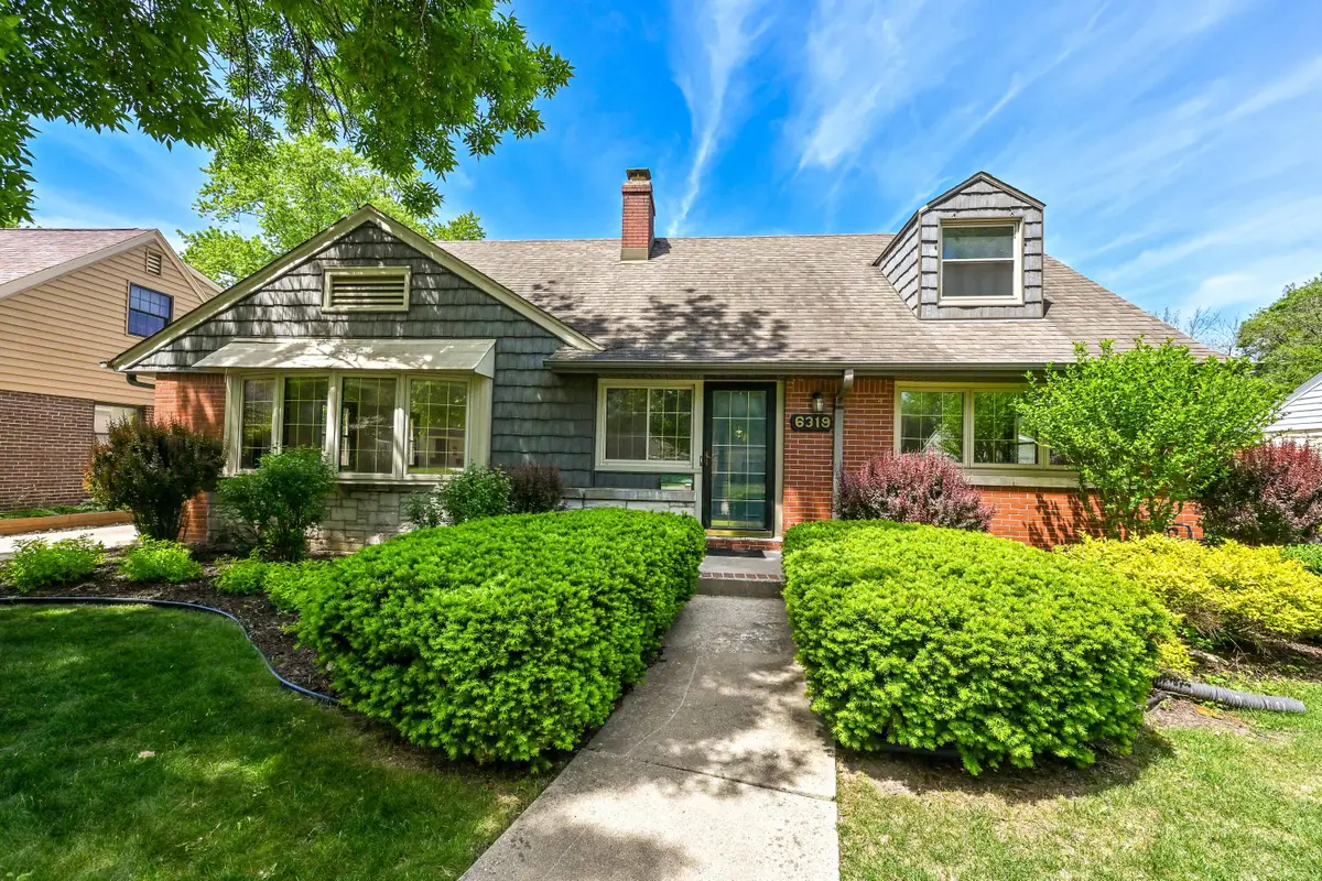 6319 N Bay Ridge Ave, Whitefish Bay, WI 53217 - #1