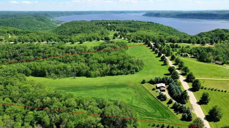 14026 Eagle Ridge Rd, Ferryville, WI 54628 - #2