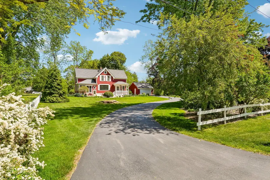 140 W Good Hope Rd, Glendale, WI 53217 - #3