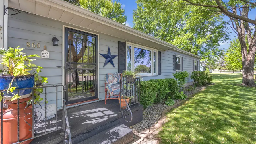 860 Forest Ave, Fond Du Lac, WI 54935 - #2
