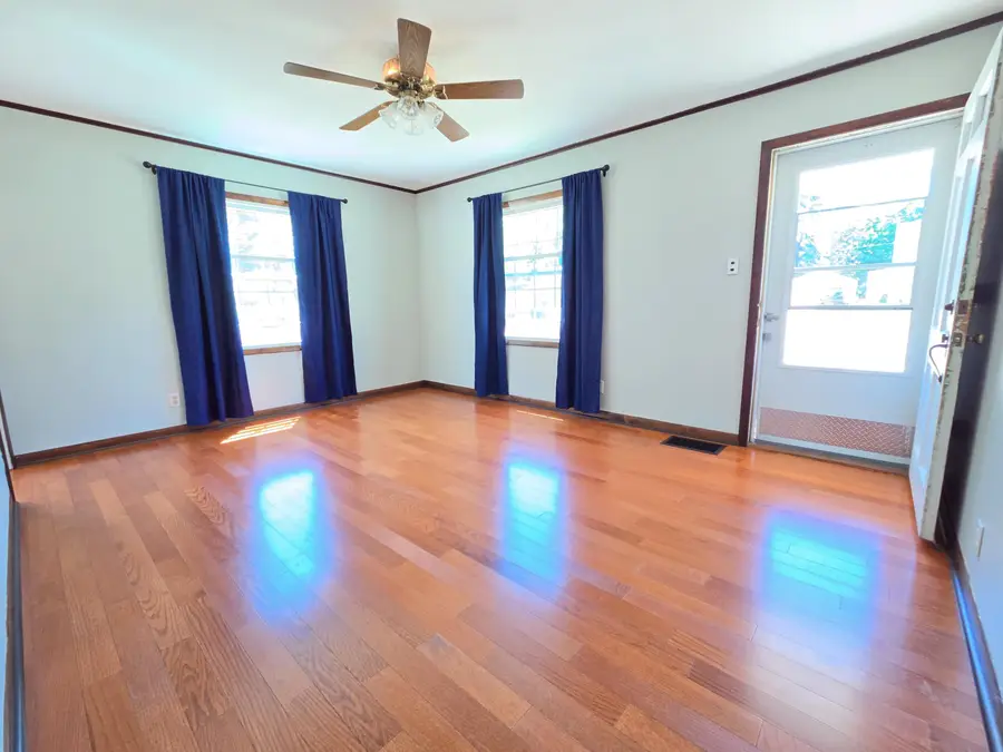 1043 Birchwood Dr, West Bend, WI 53095 - #3