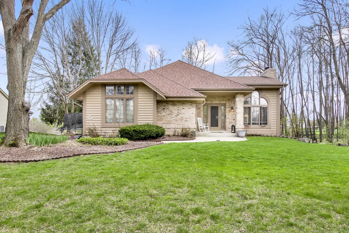 S79W19225 River Oaks Ct, Muskego, WI 53150 - #1