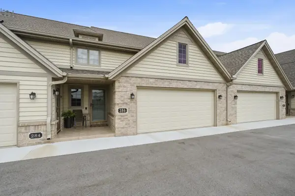 286 E Harbor View Dr, Fond Du Lac, WI 54935