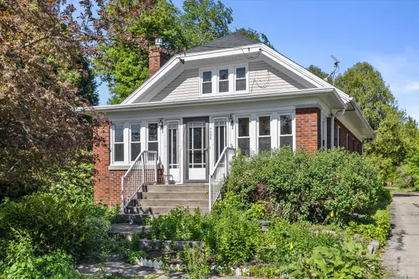 4436 Douglas Ave, Caledonia, WI 53402