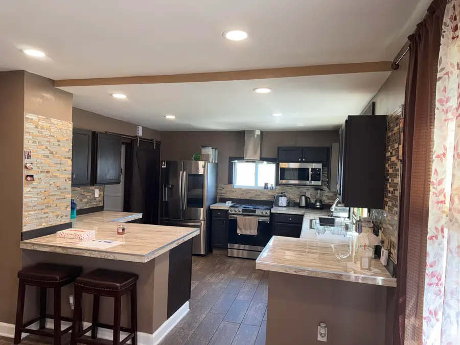 1226 Goold St, Racine, WI 53402 - #2