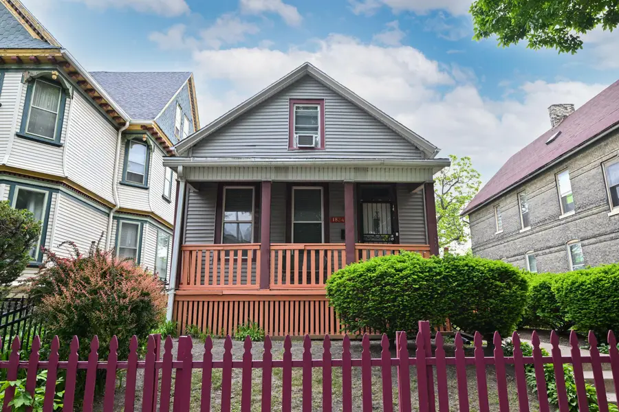 1834 N Dr William Finlayson St, Milwaukee, WI 53212 - #2