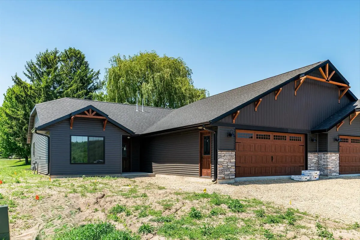 416 N Washington St, Viola, WI 54664 - #1