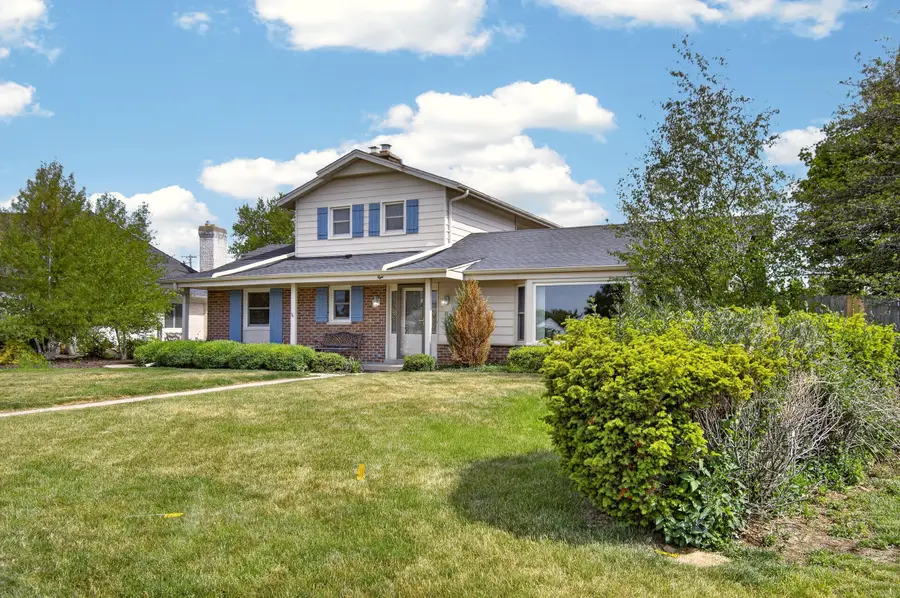 8 Steeplechase Dr, Racine, WI 53402 - #3