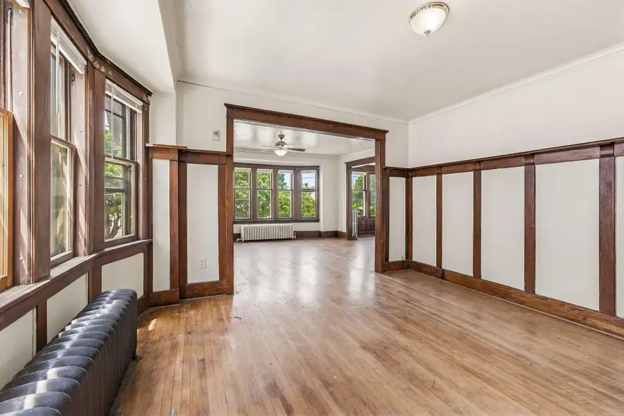 117 W Concordia Ave, Milwaukee, WI 53212 - #3