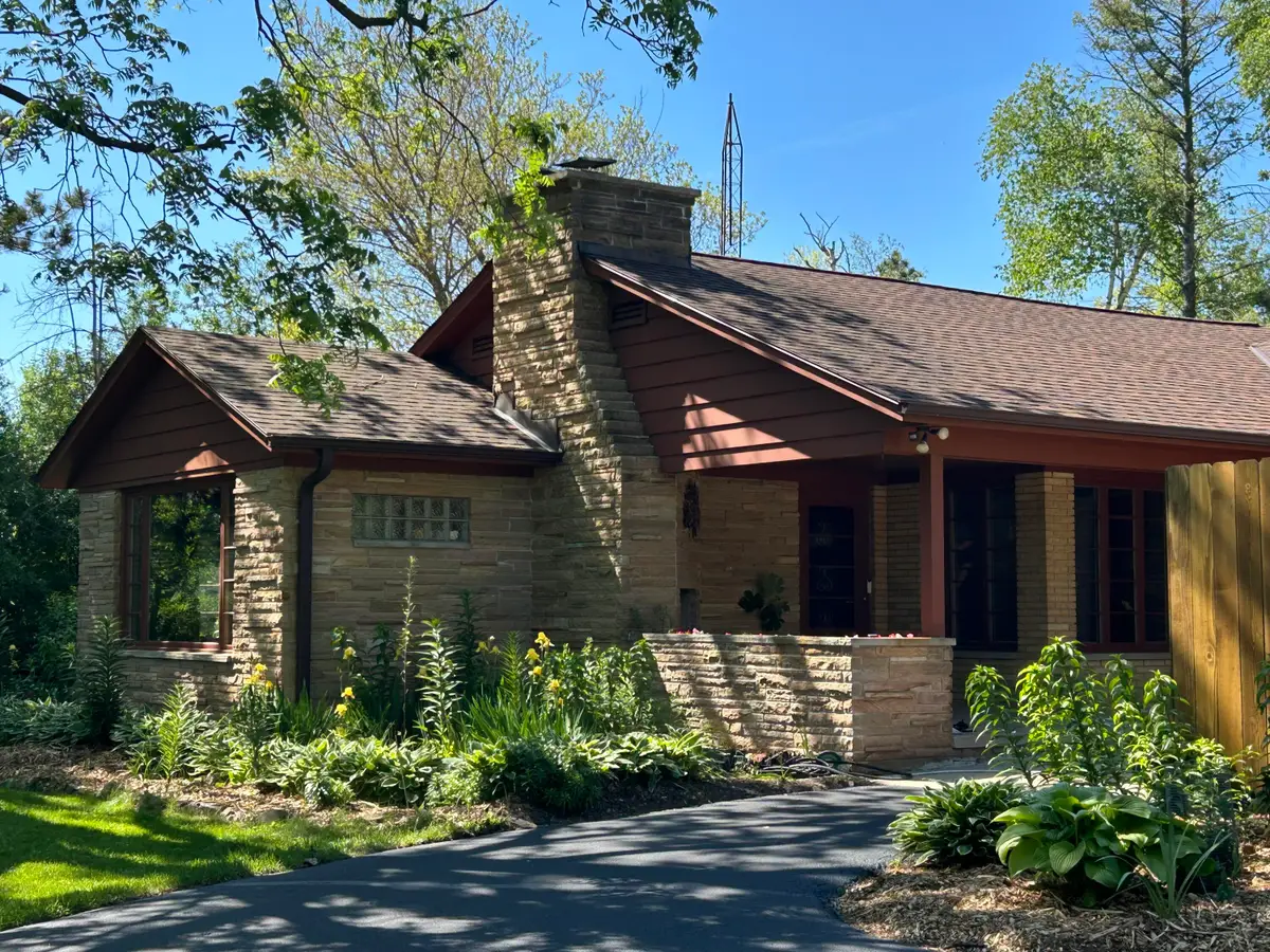 4522 County Line Rd, Mount Pleasant, WI 53403 - #1